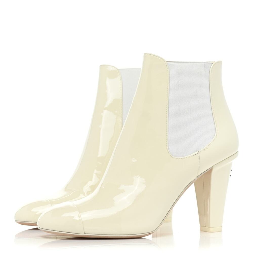 Chanel Resort 2022 Ivory Chelsea Ankle Boots Interlocking CC Logo Patent Size 37